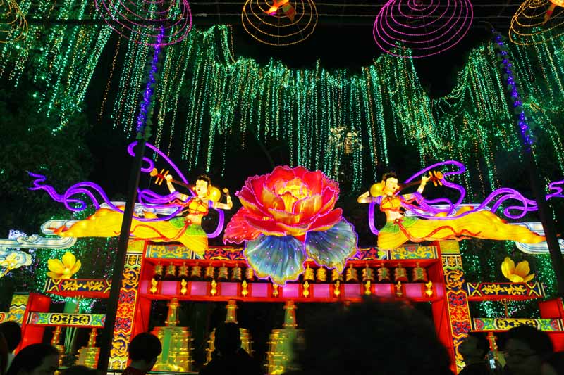 甘肃花灯彩灯灯组赏析