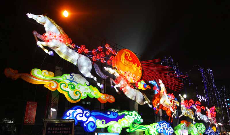 甘肃花灯彩灯灯组赏析