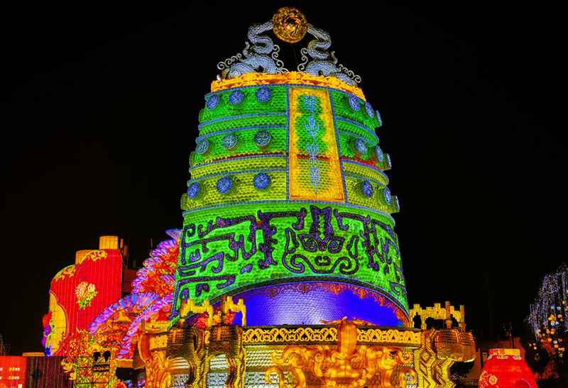 巨大型自贡彩灯,彩灯制作,瓷器灯