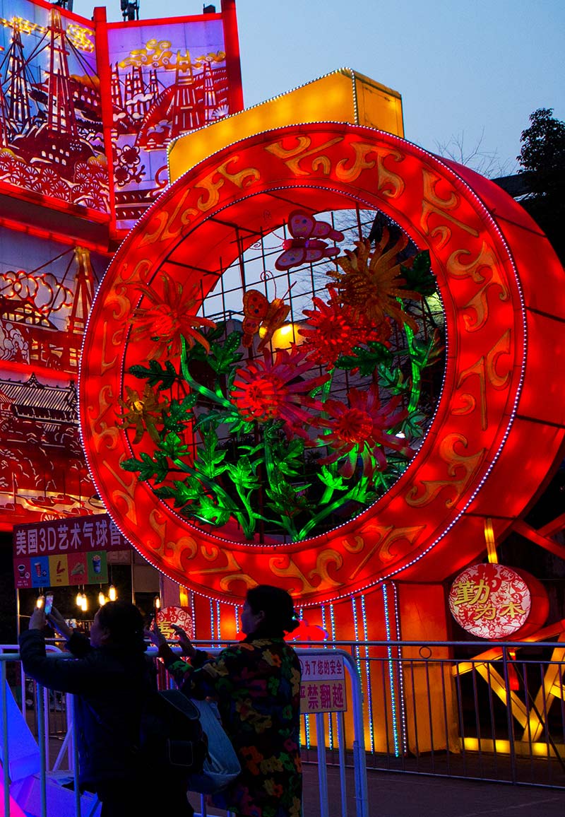 春节定制彩灯，